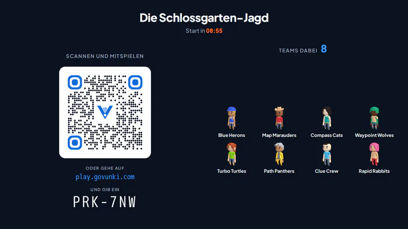 Der Großbildschirm vor dem Start: ein QR-Code, der Spielcode und die Teams, die schon dabei sind
